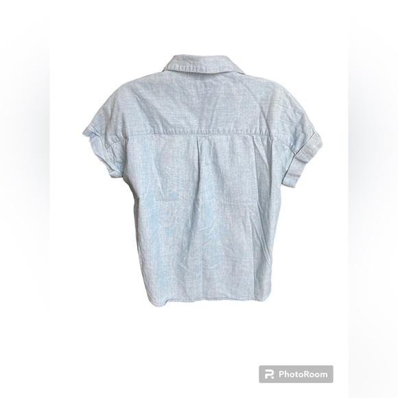 Banana Republic Short Cap Sleeve Chambray Denim Button Down Top. Size Small. - Picture 6 of 6